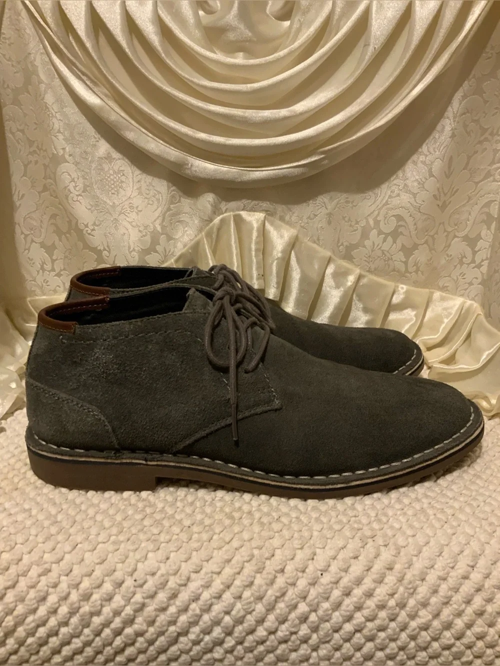 KENNETH COLE